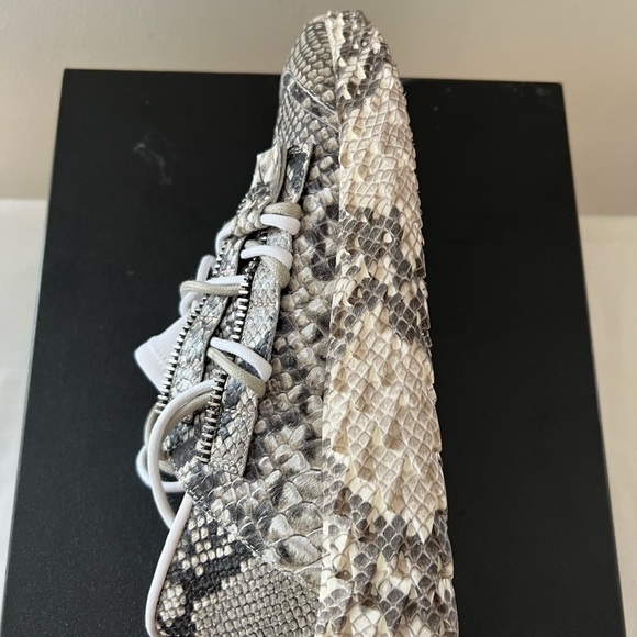 SOLD Unisex Giuseppe Zanotti Urchin Sneakers - Picture 6 of 13